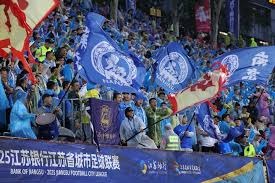 皇马202627赛季新主场球衣亮相
